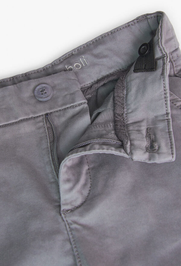 Pantalón satén elástico de niño -BCI - acero - Image 3